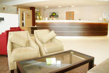 luton off airport hotels