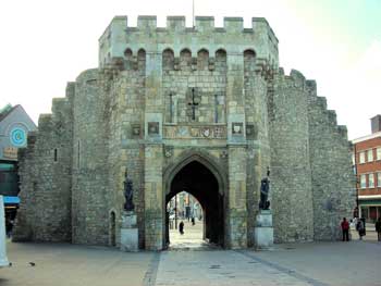 Southampton Bargate. Used under creative commons license from Jim Linwood