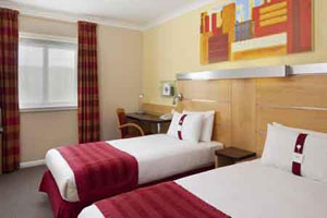 A twin room at the Southampton Holiday Inn Express M27 junction 7