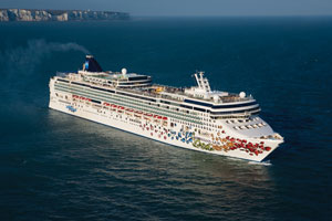 Cruise ship Norwegian Gem